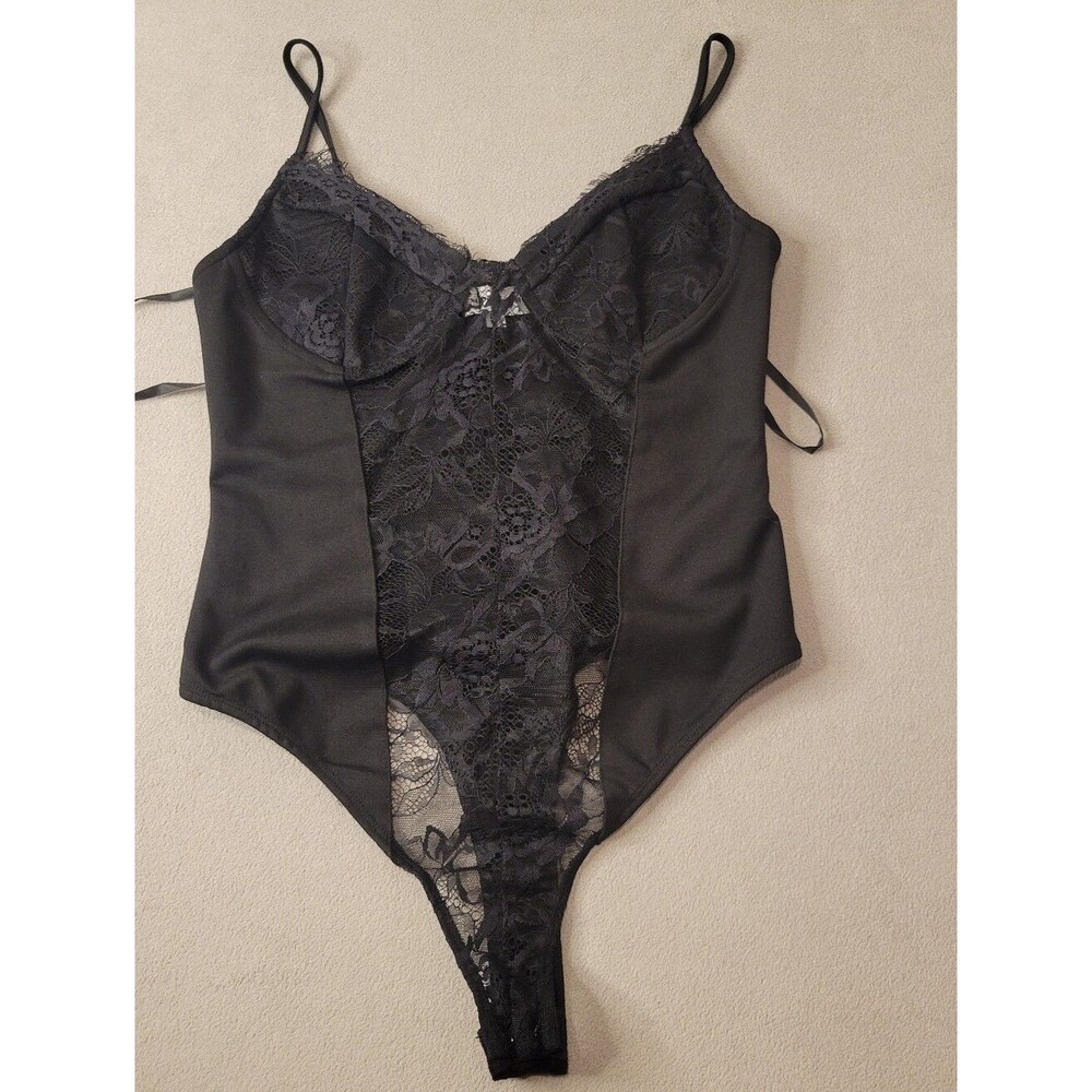 Superdown Jennie Lace Bodysuit Top Black Size Small
